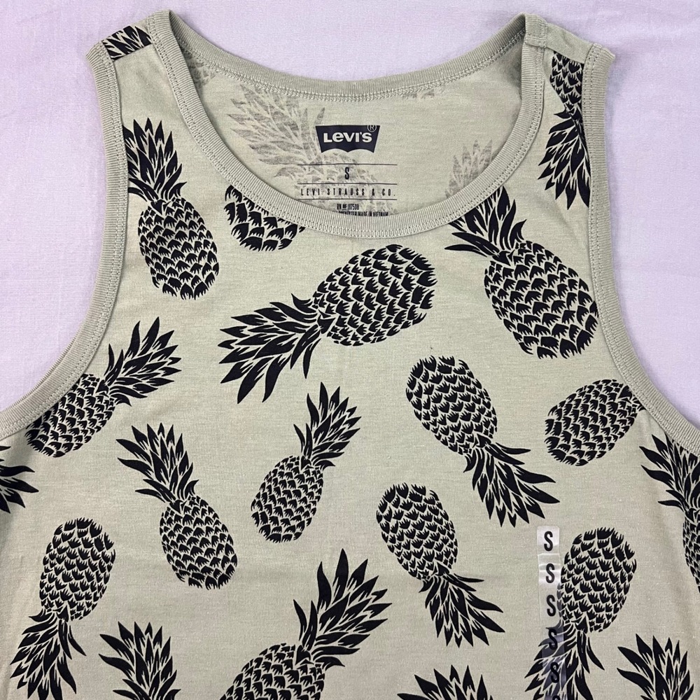 LEVI'S Men's Tank Top Size Small NWT Aloe Pineapple All Over Print Summer Hawaii